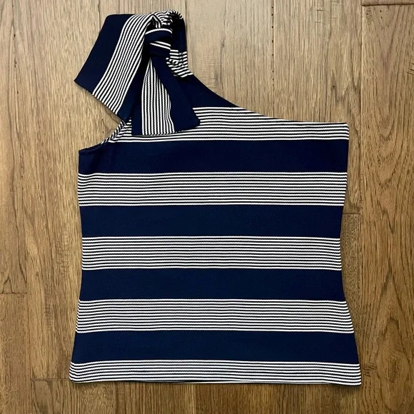 BISHOP & YOUNG Navy Striped One Shoulder Bow Top Size Small - Picture 3 of 12